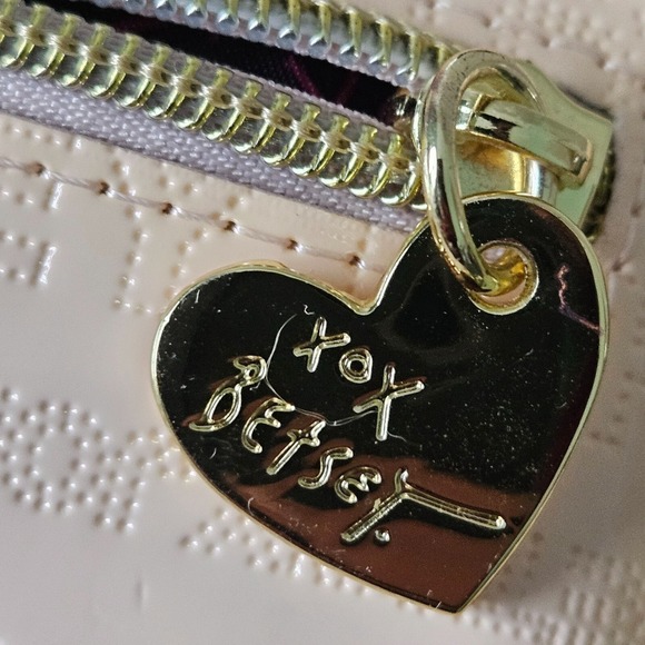 Betsey Johnson Blush Celly Embossed Wallet Wristlet Heart Gem & Chain Strap - Picture 10 of 14